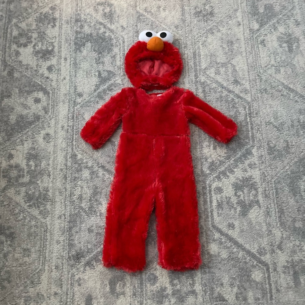 2T Elmo costume. Only worn once
